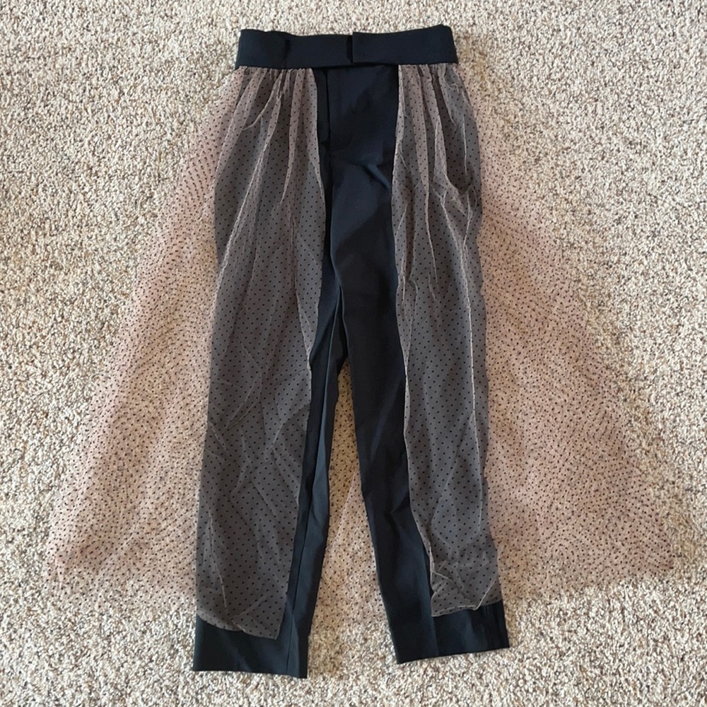 Black trousers with detachable tulle belt